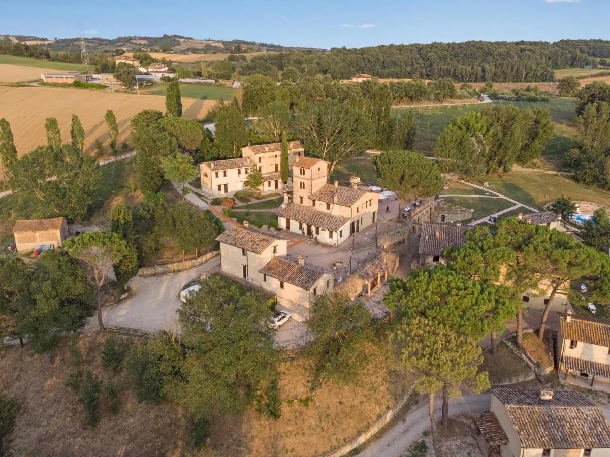 Gh Borgo Pulciano Agriturismo Montone  Ngoại thất bức ảnh